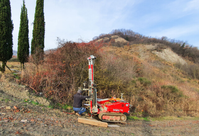 Sondaggio geognostico – Definizione e direzione lavori geologica delle indagini geognostiche. Foto: © Geo3 Sondaggio geognostico – Definizione e direzione lavori geologica delle indagini geognostiche. Foto: © Geo3